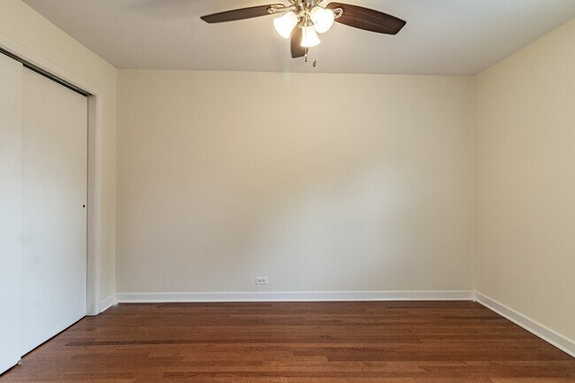 Building Photo - 519 1/2 Ridge Rd