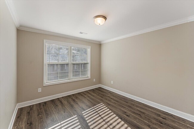 Building Photo - 320 Titan Rdg Wy