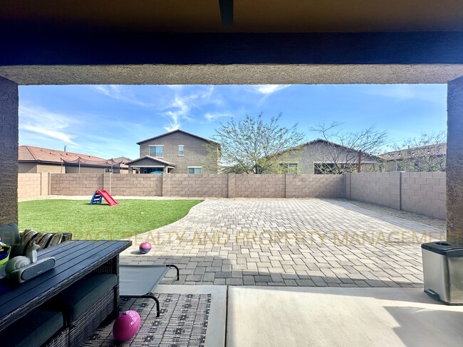 Building Photo - 6715 E Via Arroyo Azul