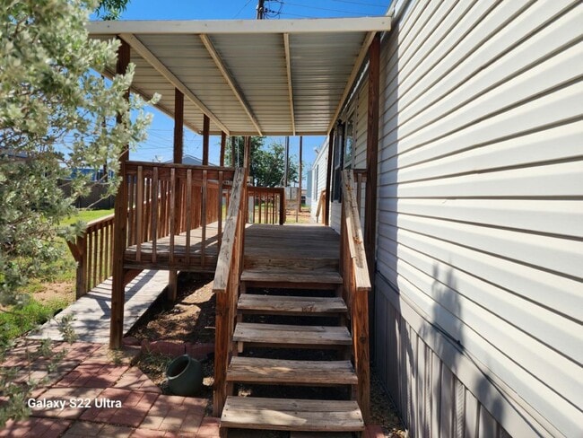Building Photo - 1144 Gary Terrace