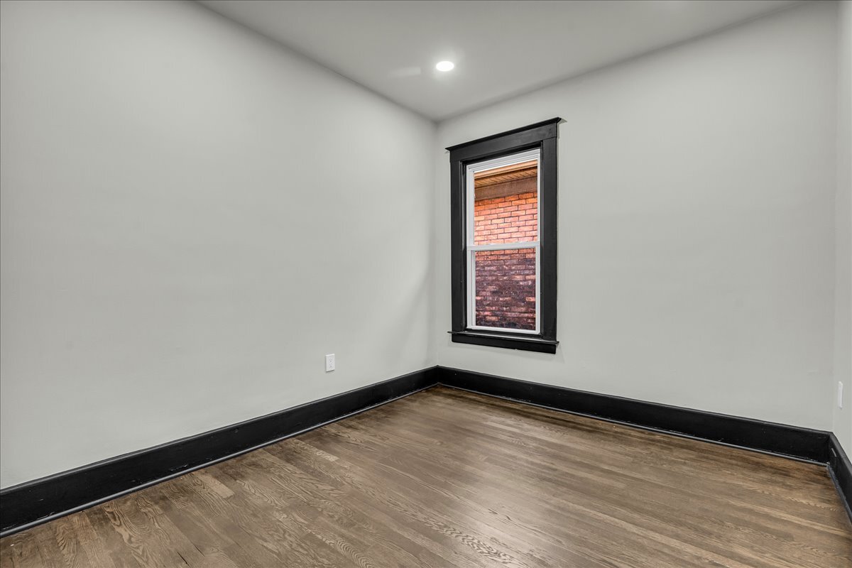 Building Photo - 5238 Commonwealth St