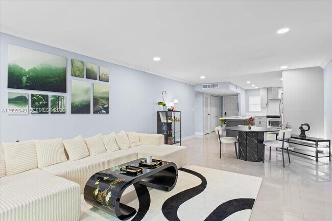 Building Photo - 6001 N Falls Cir Dr