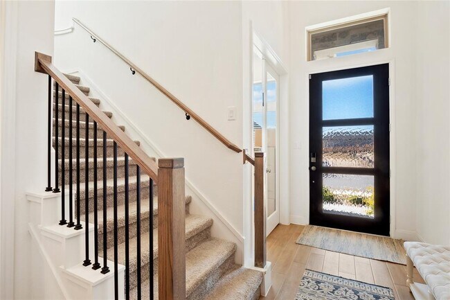 Building Photo - 228 Gary Wayne Dr