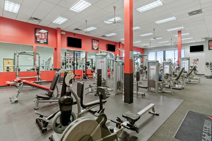 Building Photo - 1011 S Michigan Ave