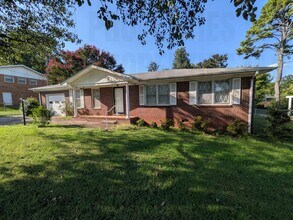 Building Photo - 4612 Daugette Dr NW