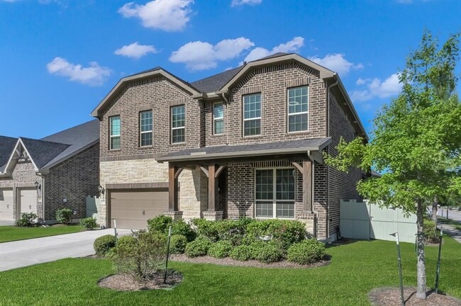Building Photo - 17052 Easter Lily Dr