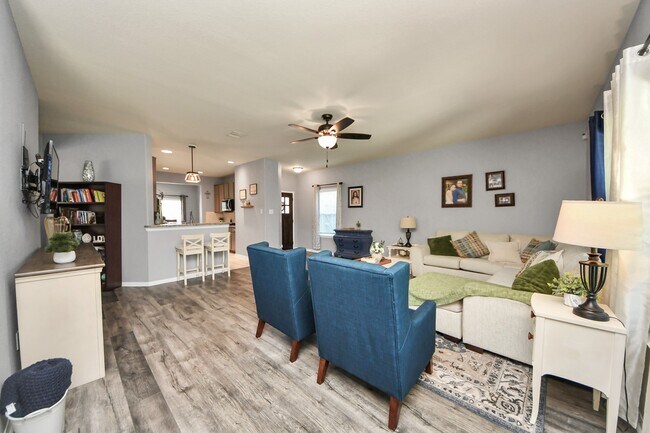 Building Photo - 32655 Timber Point Dr