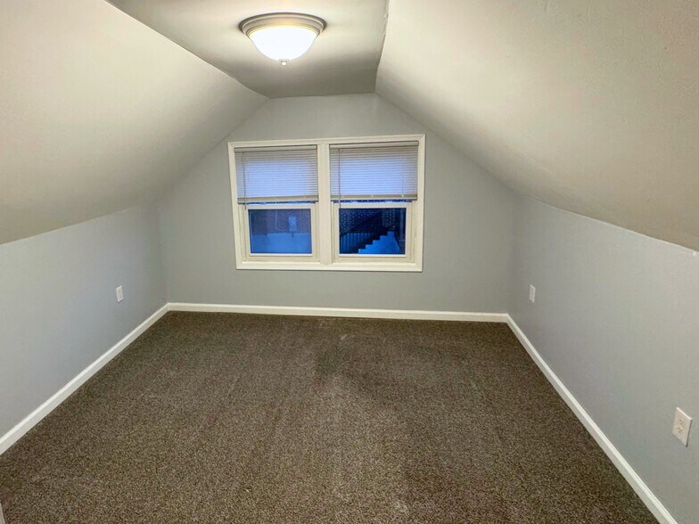 Building Photo - 2909 Duncan Ln