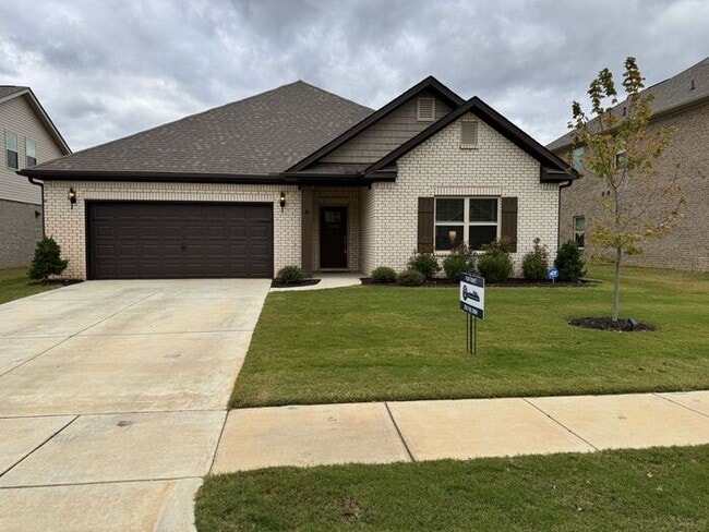 Building Photo - Extra Square footage, Mountain Views