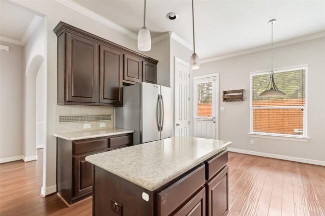 Building Photo - 2817 Shadow Woods Ct