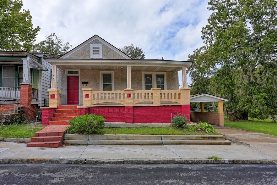 Building Photo - 1023 W 37th St