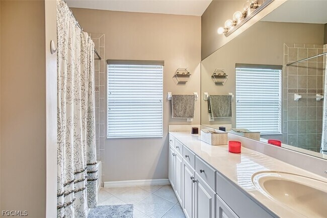 Building Photo - 3230 Cottonwood Bend