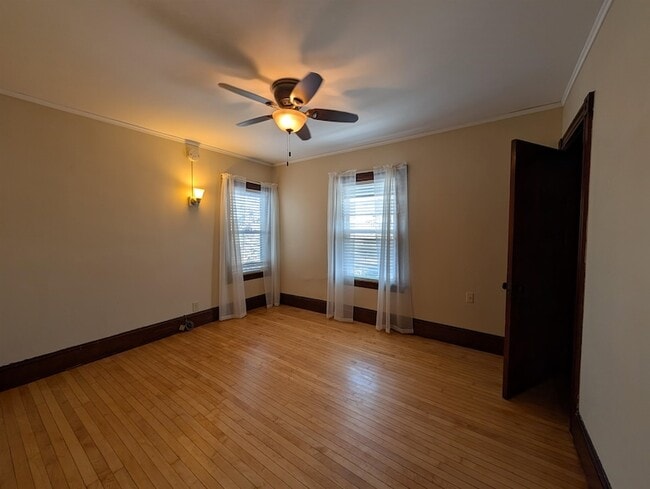 Building Photo - 204 Rockland St