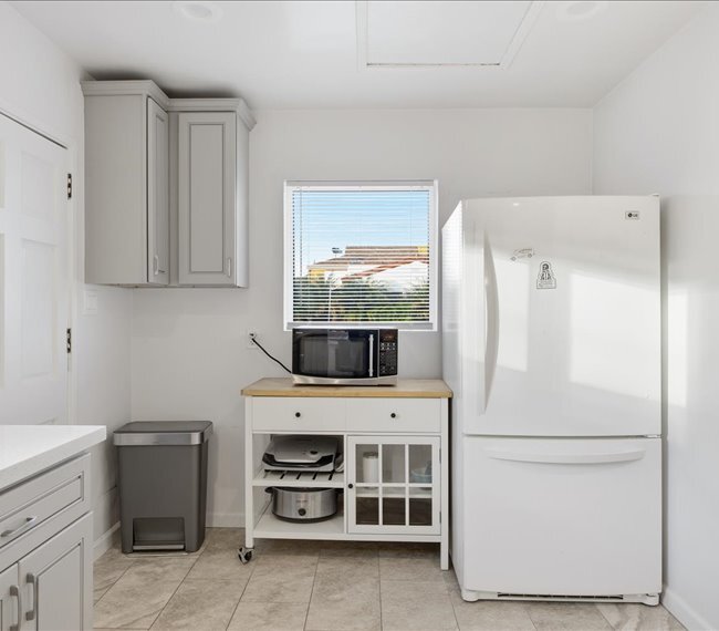 Building Photo - 1905 S Walker Ave