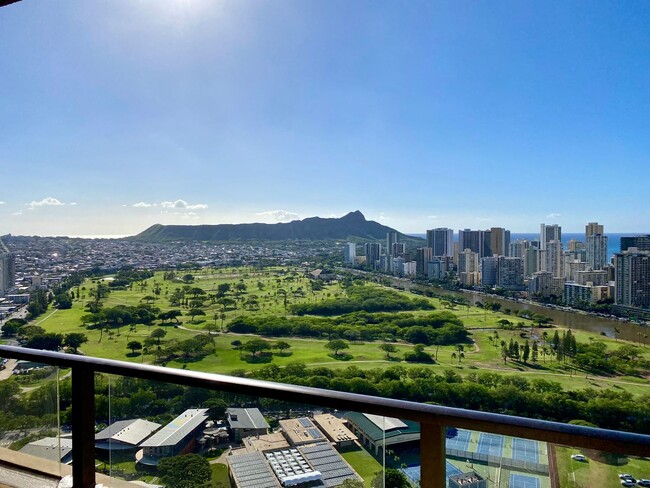 Primary Photo - Diamond Head Views! City Views! Golf Cours...