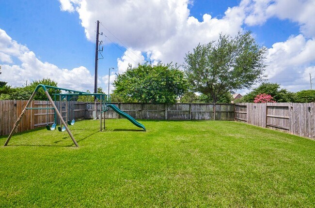 Building Photo - 26715 Mandrake Falls Ct