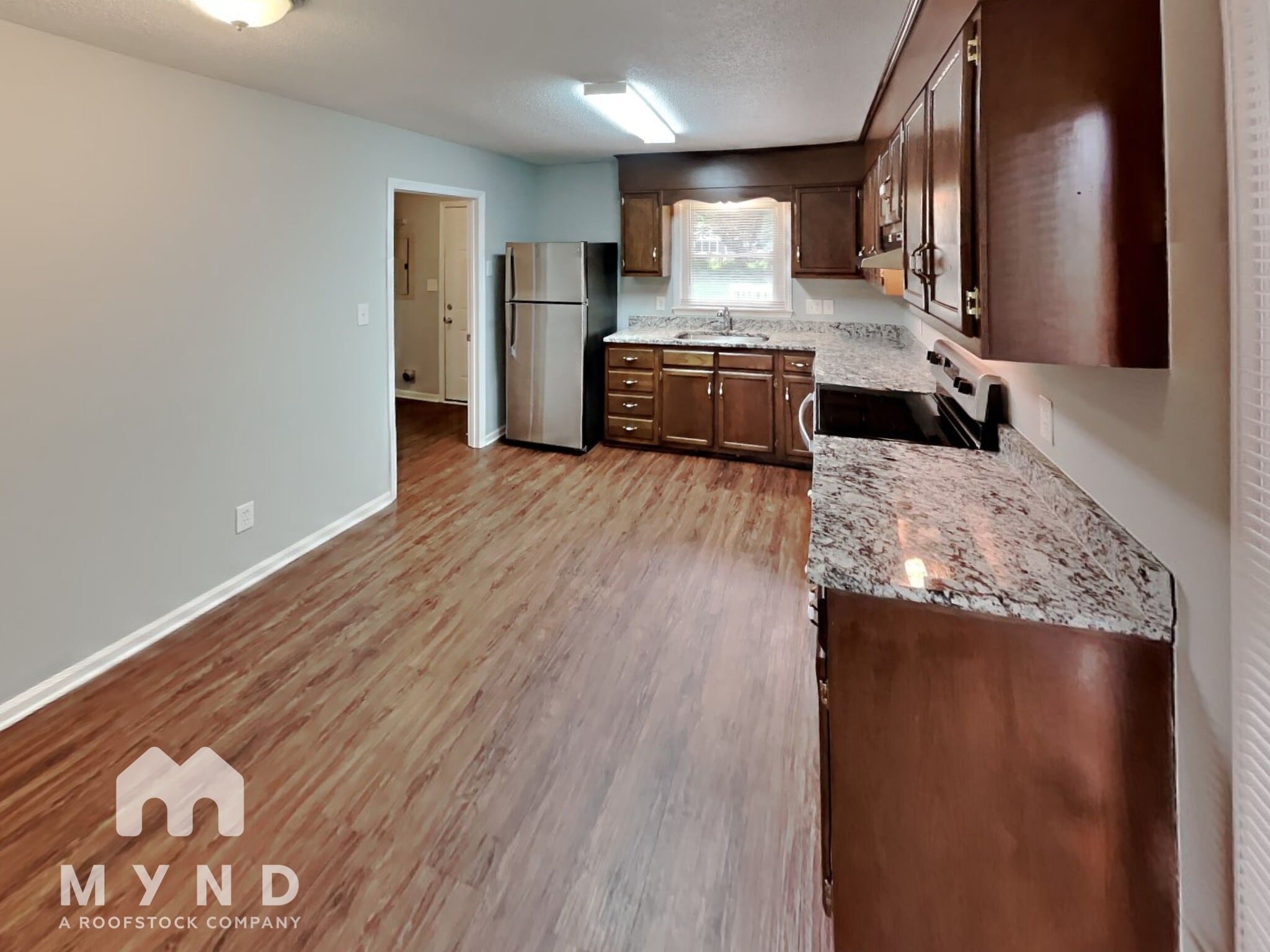 Building Photo - 112 Pineview Ct