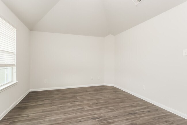 Building Photo - 2447 Gibbs Bend Ct