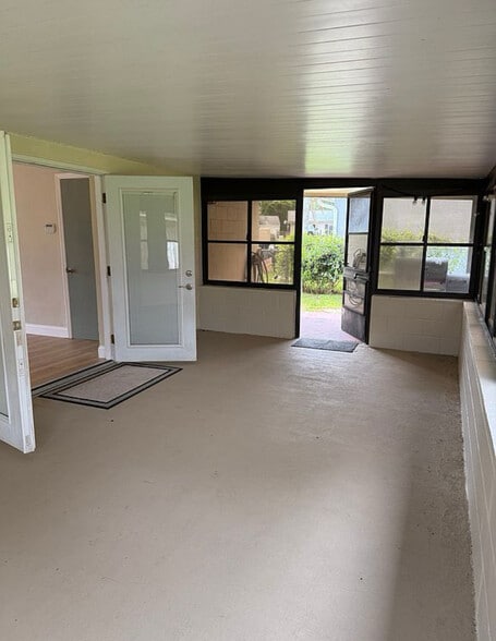 Building Photo - 1530 E Powder Horn Rd