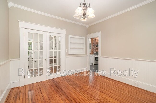 Building Photo - 1521 Seneca St