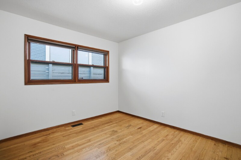 Building Photo - 5845 NE 30th Ave