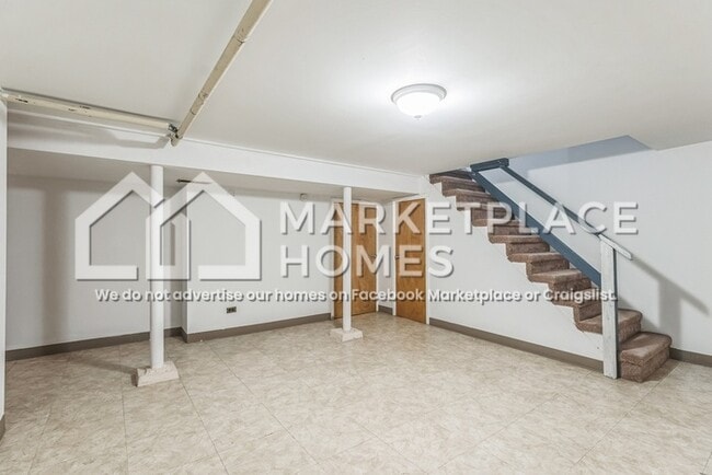 Building Photo - 706 Broadview Ave