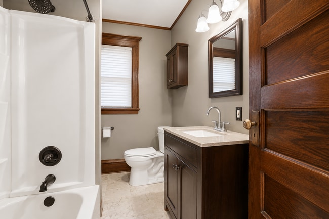 Building Photo - Beautifully Updated 3BR/2BA Single-Family Home with Garage, Huge Yard & Designer Kitchen!