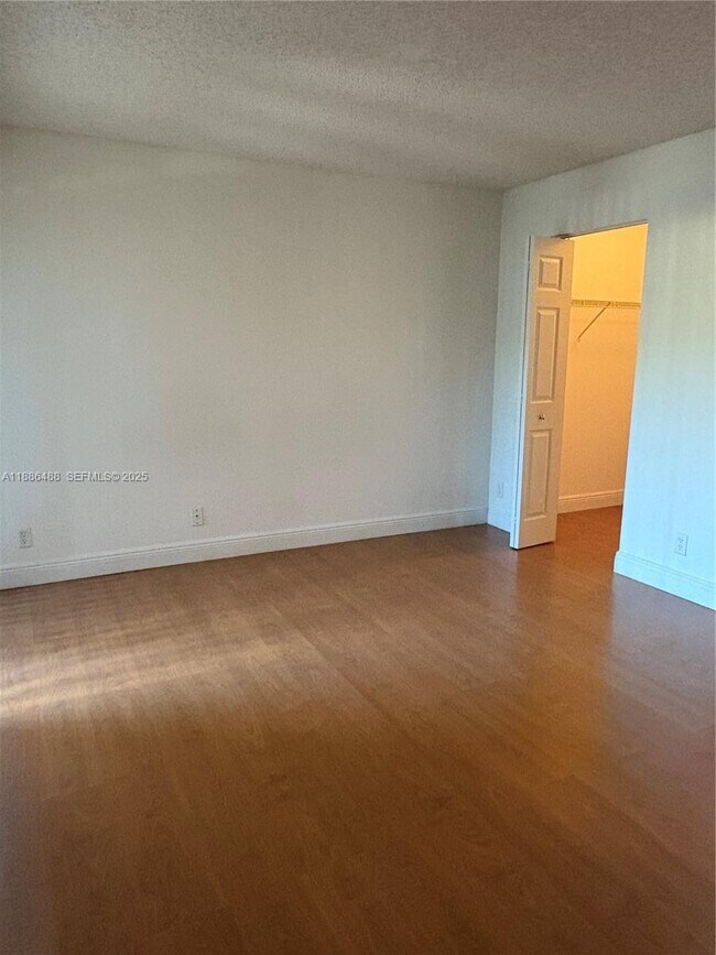 Building Photo - 7680 Westwood Dr