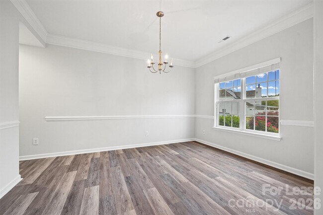 Building Photo - 2704 Piersland Drive