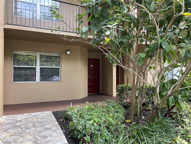 Building Photo - 12850 SW 4th Ct