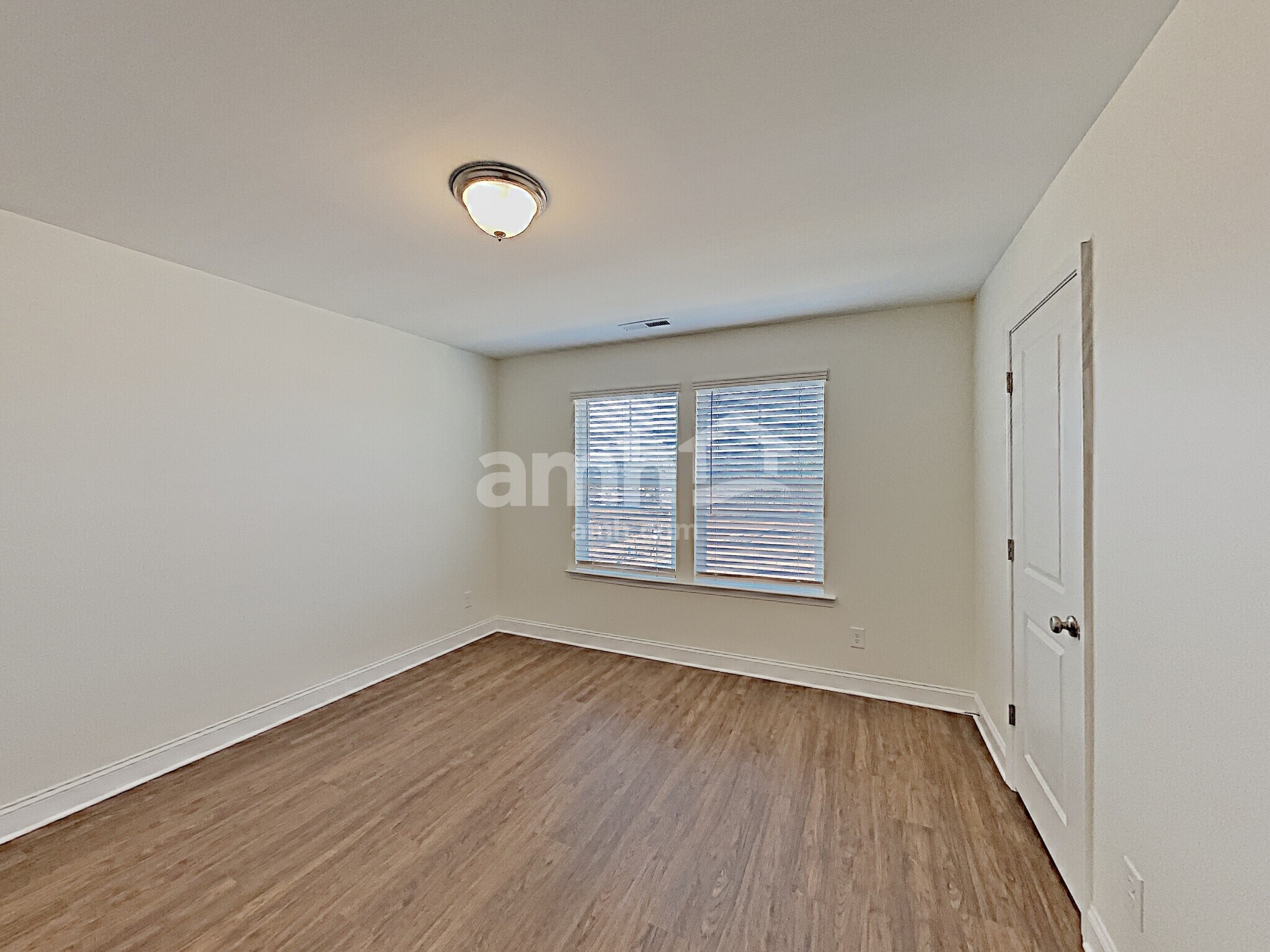 Building Photo - 427 Catawba St