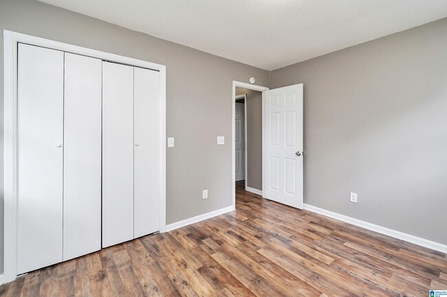 Building Photo - 133 Persimmon St