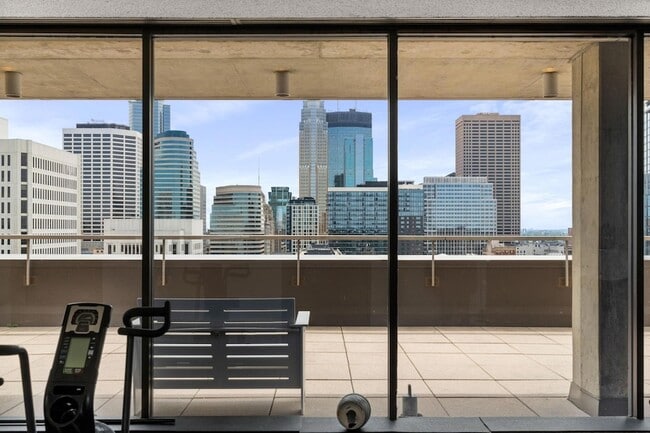 Building Photo - 19 S 1st St