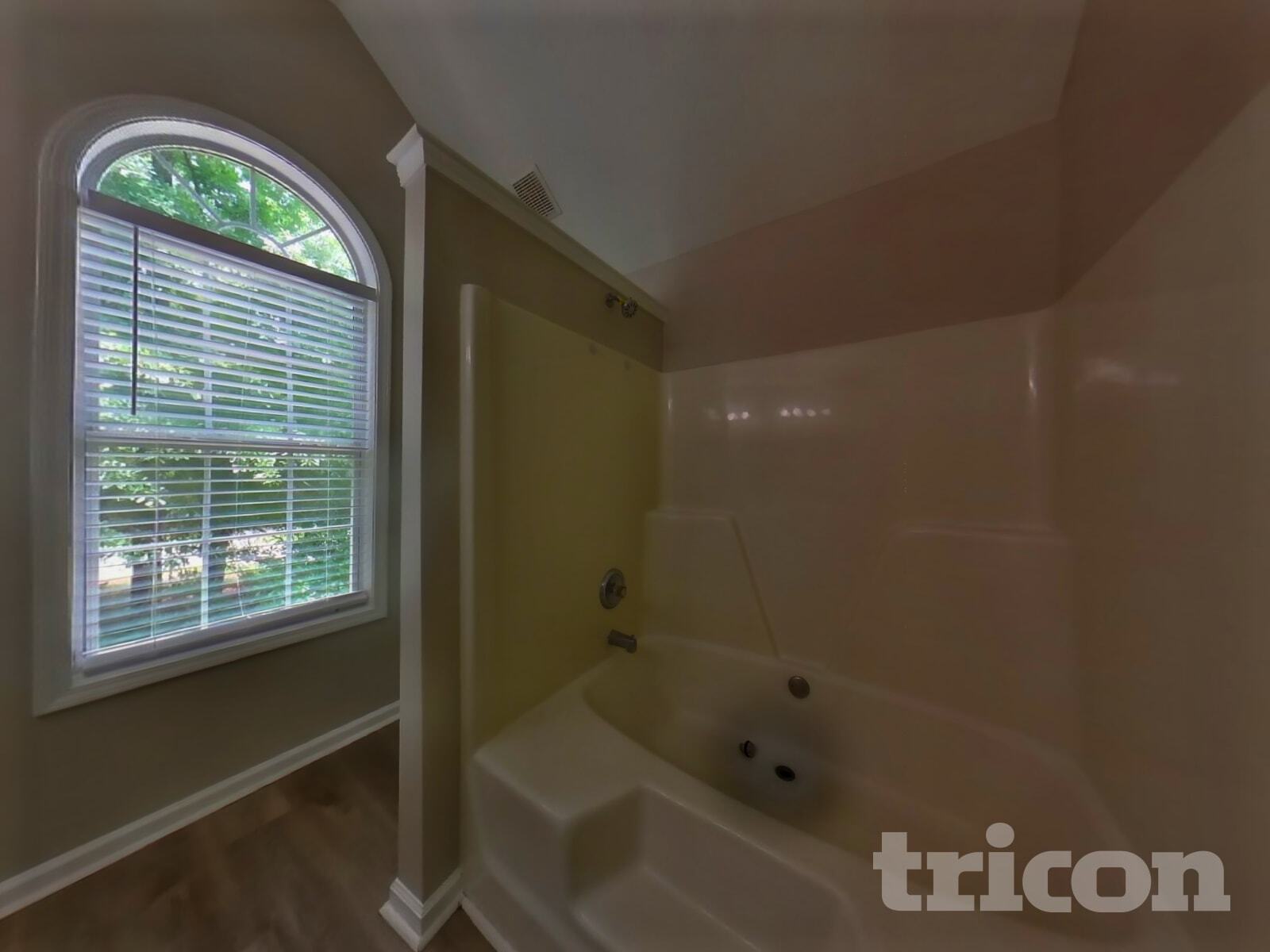 Building Photo - 65 Applewood Cir