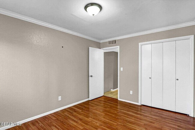 Building Photo - 6622 Dawn Dr