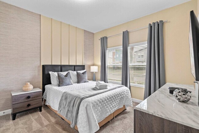 Building Photo - 4291 Paragraph Dr