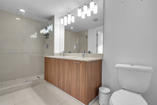 Building Photo - 5252 NW 85th Ave