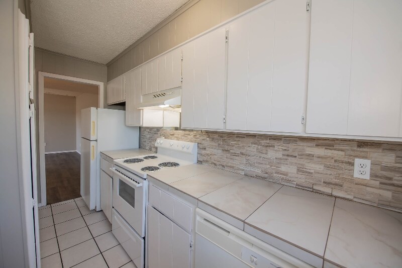 Building Photo - 2054 Garland Ave