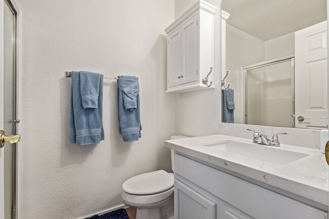 Building Photo - Inviting Home in Gated 55 Plus Community!!
