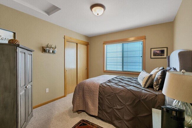 Building Photo - Riverfront Property | Lease Options | Pet Friendly