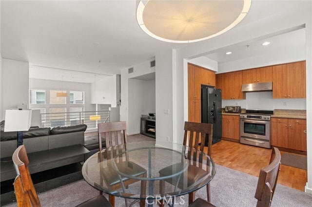 Building Photo - 408 Jeanette Ln