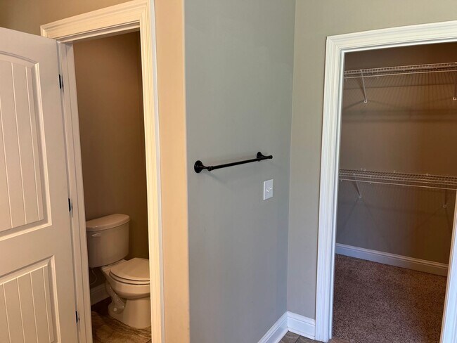 Building Photo - Wetumpka Home