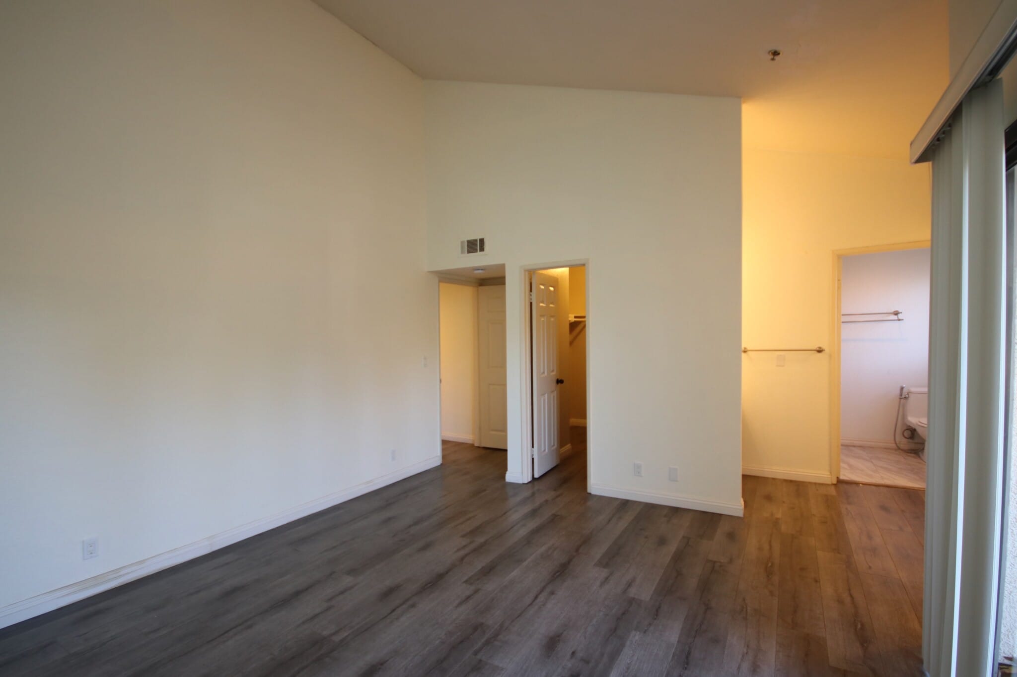 Building Photo - 1000 E California Blvd