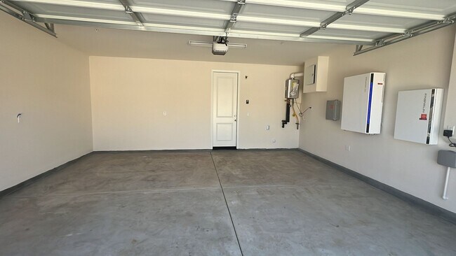 Building Photo - 21469 Thomas Ct