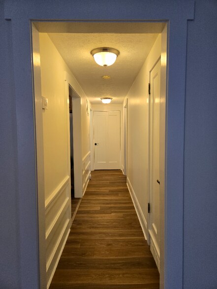 Building Photo - 2472 Overlook Rd