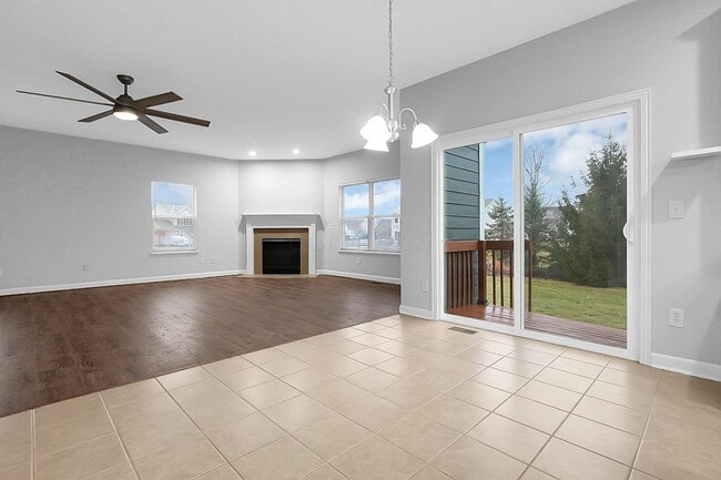 Building Photo - 2478 Silver Hill St