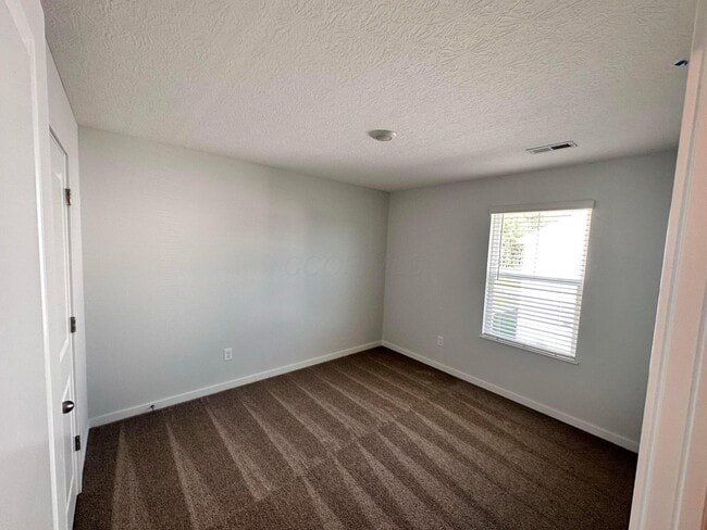 Building Photo - 188 Beaman Gates Dr SW