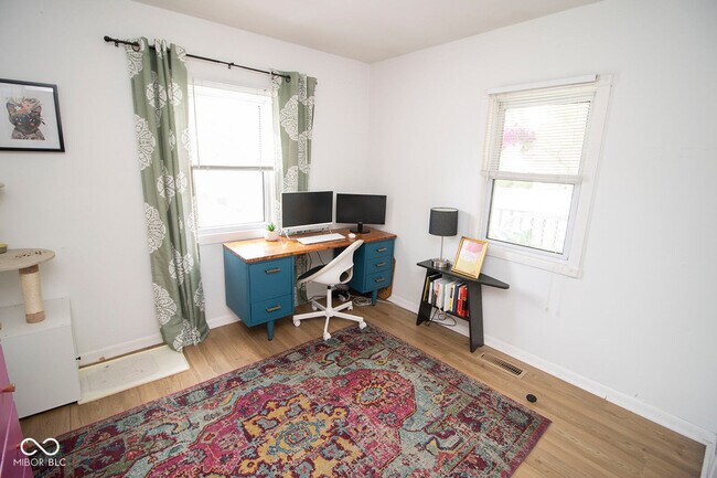 Building Photo - 113 E Indiana Ave