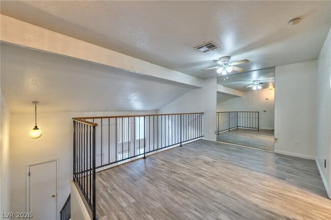 Building Photo - 587 Sellers Pl