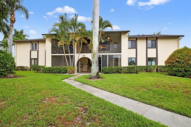 Primary Photo - 427 Pine Glen Ln